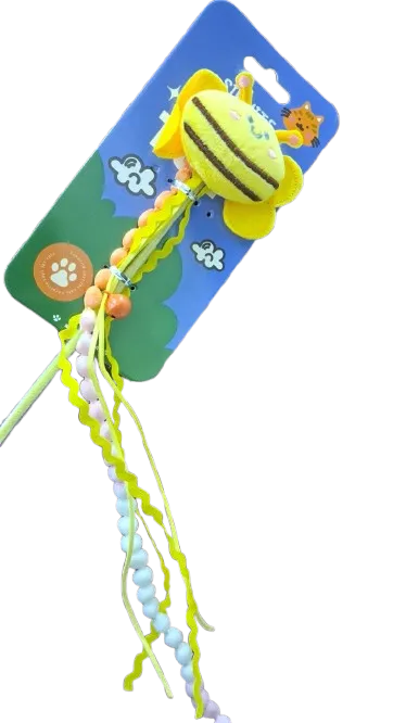 لعبة قطة على شكل نحلة
